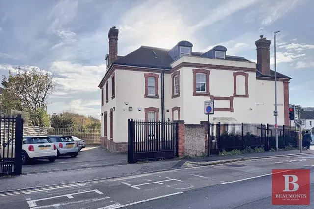 Photo 2 — Ditchling Road, Brighton BN1 4SF