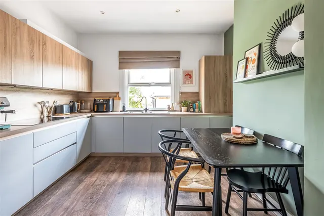 Barnett Wood Lane, Ashtead, KT21, photo 3