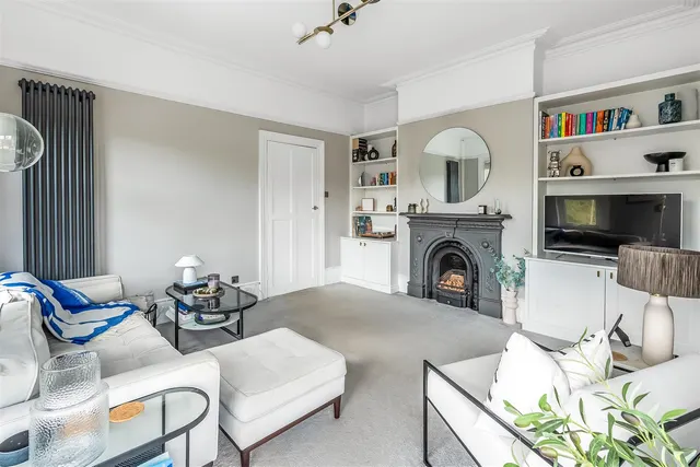 Barnett Wood Lane, Ashtead, KT21, photo 2