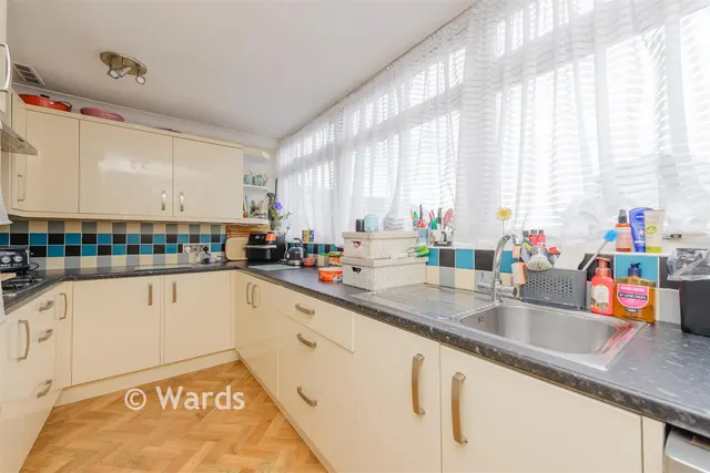 Cadogan Avenue, Dartford, DA2, photo 3