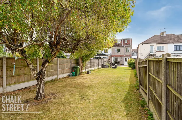 Photo 2 — Cedar Road, Hornchurch, RM12 4YL