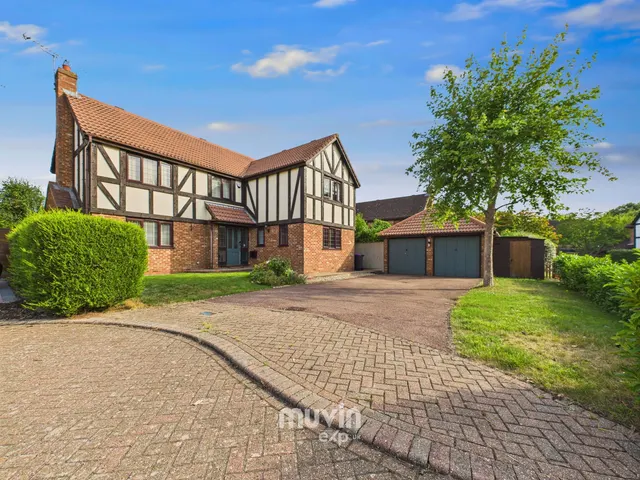 Knights Close, Bishop's Stortford, CM23 4BZ, photo 1