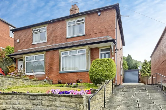 Crestfield Drive, Halifax, photo 1