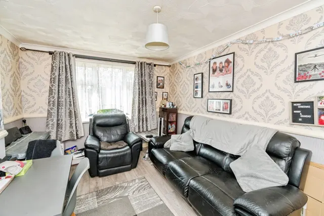 Carnation Road, Southampton, SO16, photo 2