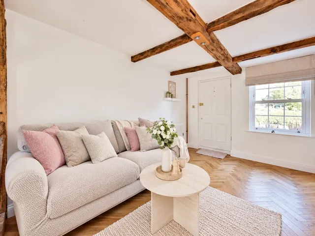 Dutts Cottages, West Malling, ME19, photo 3
