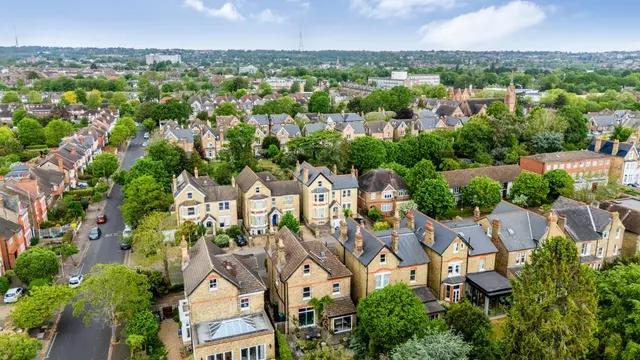 Photo 2 — Hayne Road, Beckenham, BR3
