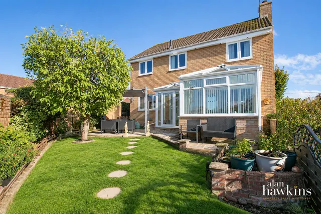 Westbury Park, Royal Wootton Bassett, photo 2