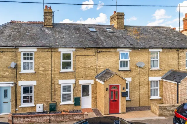 2 bedroom house, Bury Road, Shillington, SG5