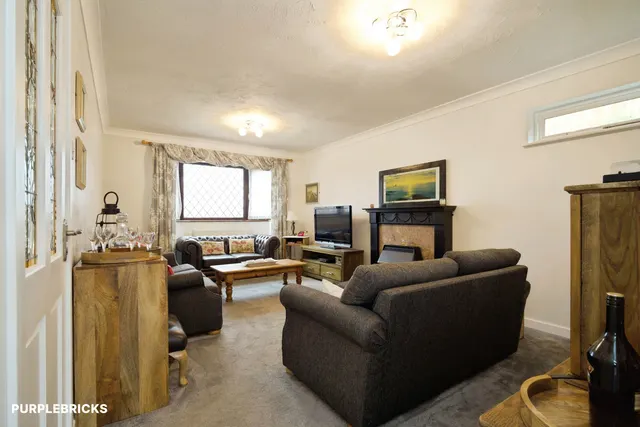 Cranwood Drive, Huddersfield, HD5, photo 3