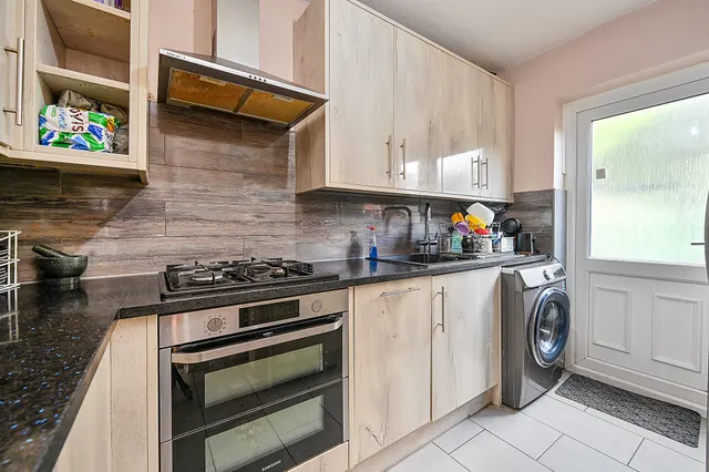 Photo 3 — 61 New Heston Road, Hounslow