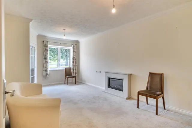 Normandy Drive, Yate, BS37, photo 3