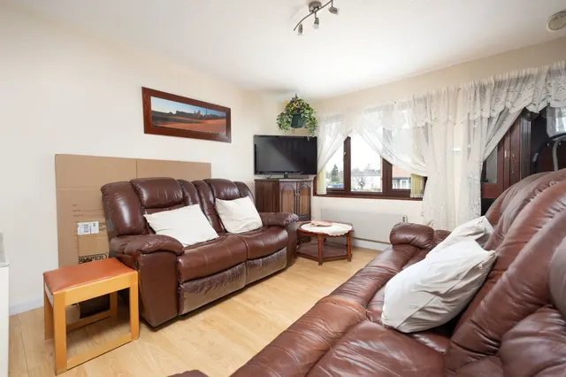 Kemp Close, Devizes, SN10, photo 3