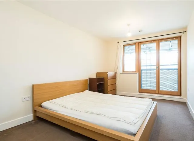 Meath Crescent, Bethnal Green, E2, photo 3