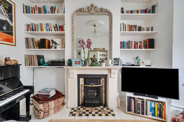 Photo 3 — Raleigh Road, London
