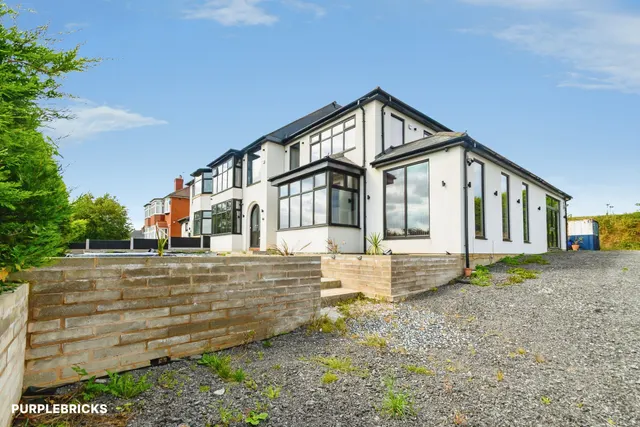 Plodder Lane, Bolton, BL5, photo 1