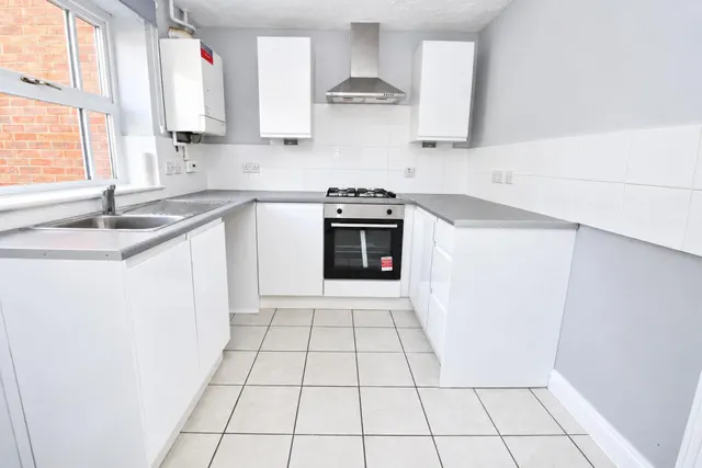 Doulton Close, Church Langley, CM17, photo 2