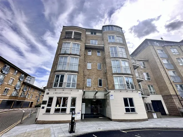 Elmfield Way, London, W9 3TT, photo 1