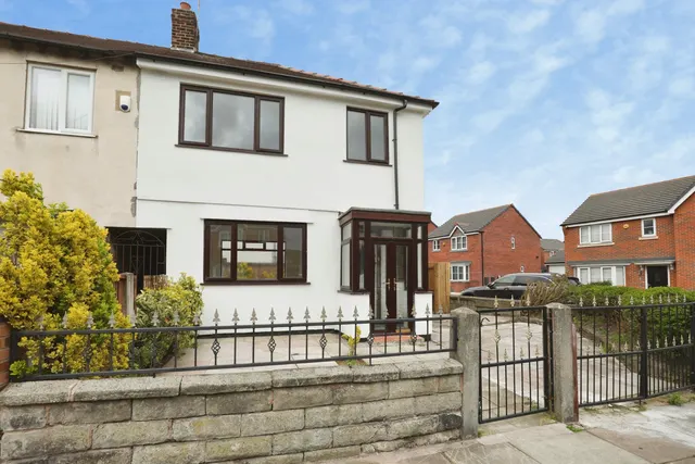 Photo 2 — Monfa Road, Bootle