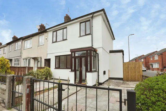 Monfa Road, Bootle, photo 1