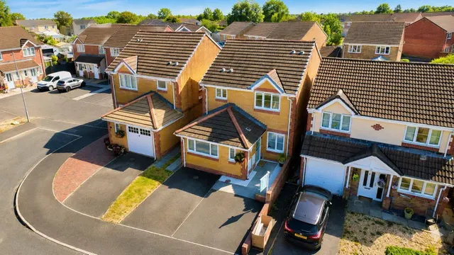 Golwg Yr Eglwys, Pontarddulais, Swansea, West Glamorgan SA4, photo 1