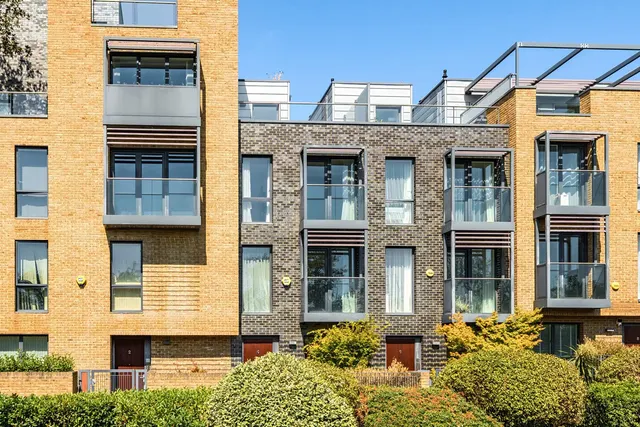 Tizzard Grove, SE3, photo 1