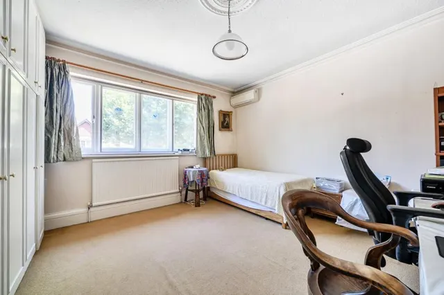 Arden Road, London, N3, photo 2