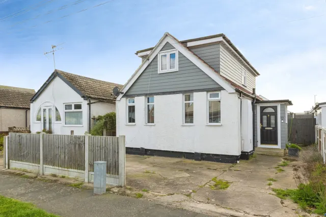 Cornflower Road, Jaywick, Clacton-On-Sea, photo 1