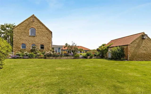 Photo 3 — Elms Farm, Spridlington, Market Rasen, Lincolnshire, LN8 2DE