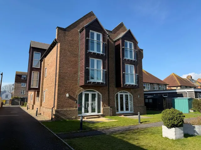 Stavordale Road, Weymouth, DT4, photo 3