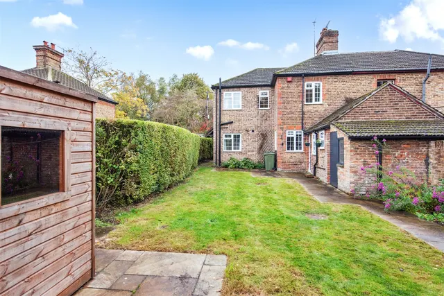 Canal Bank, Ash Vale, Guildford, Surrey, GU12 5HL, photo 1