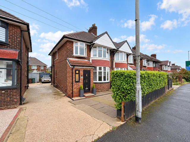 Bury New Road, Whitefield, M45, photo 1