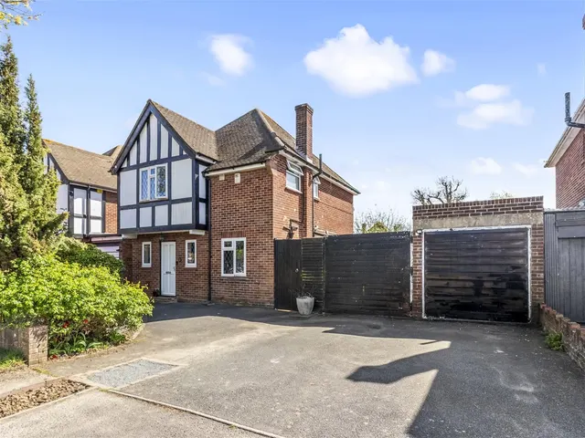 Nelson Road, Goring-By-Sea, Worthing, photo 1
