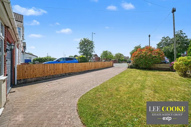Photo 3 — Long Knowle Lane, Wednesfield, Wolverhampton, WV11 1JH