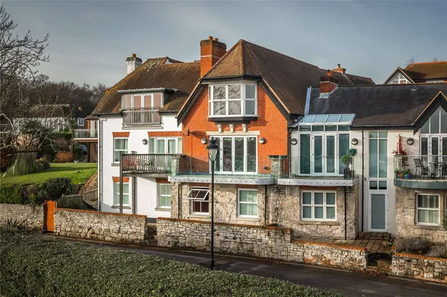 Oyster Quay, High Street, Hamble, Southampton, SO31 4BQ, photo 1