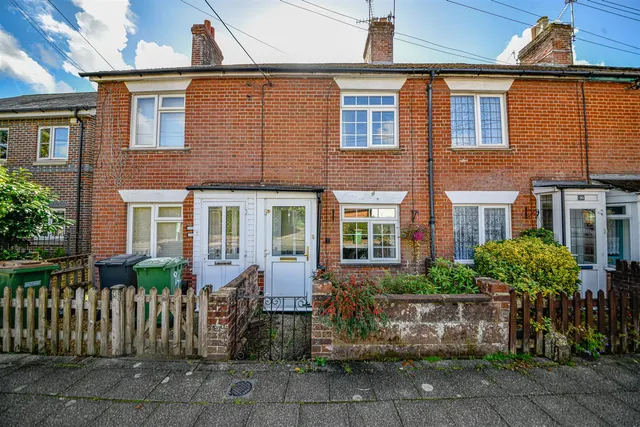Allbrook Hill, Eastleigh, SO50, photo 1