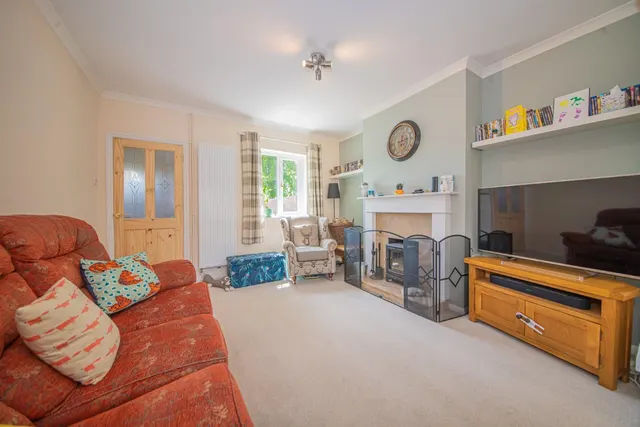 Photo 3 — Lawn Road, Eastleigh, SO50 4GG