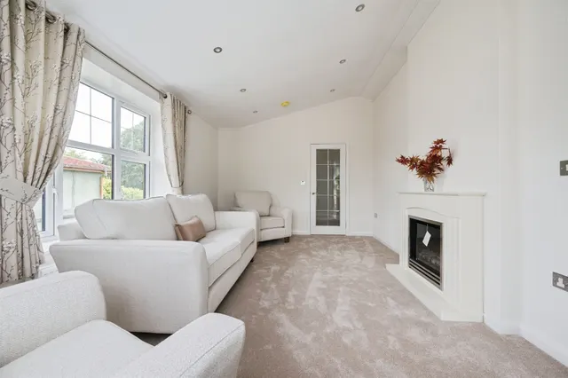 Photo 2 — Alresford Road, Winchester