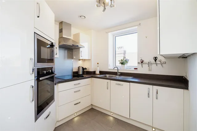 St. Johns Road, Tunbridge Wells, TN4, photo 3