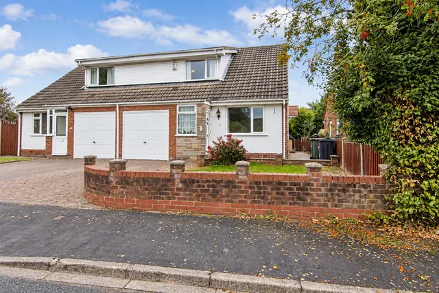 Lodge Drive, Moulton, CW9, photo 1