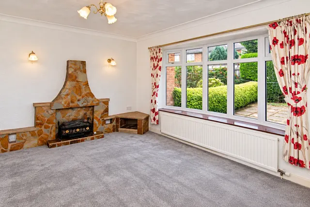 Lodge Drive, Moulton, CW9, photo 3
