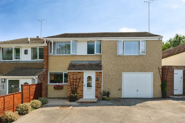 Woodside Road, Kingswood, BS15, photo 1
