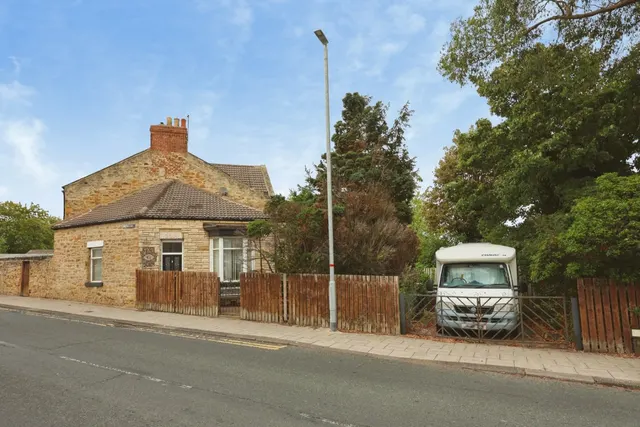 Redworth Road, Shildon, DL4, photo 1