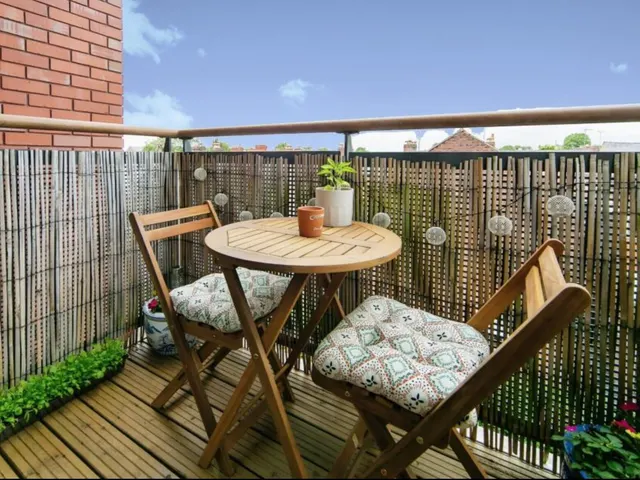 Handbridge Square, Chester City Centre, CH1, photo 3