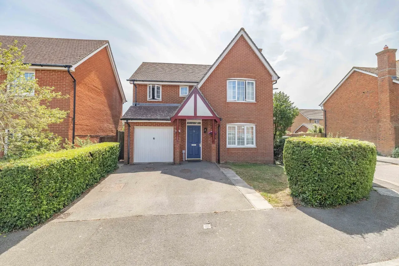 Alderwood at The Hoplands, Hersden, photo 2