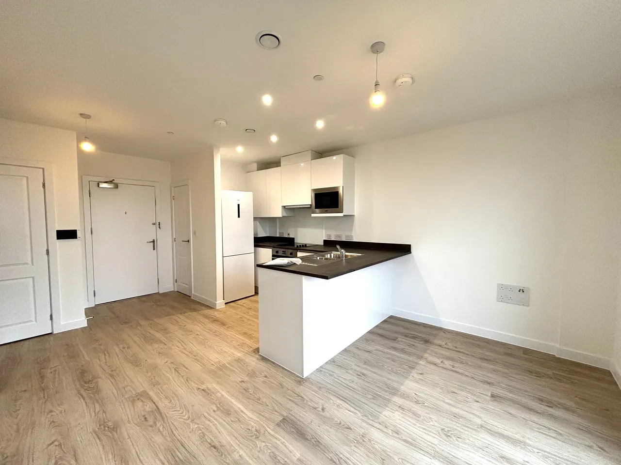Belgrave Village, photo 9
