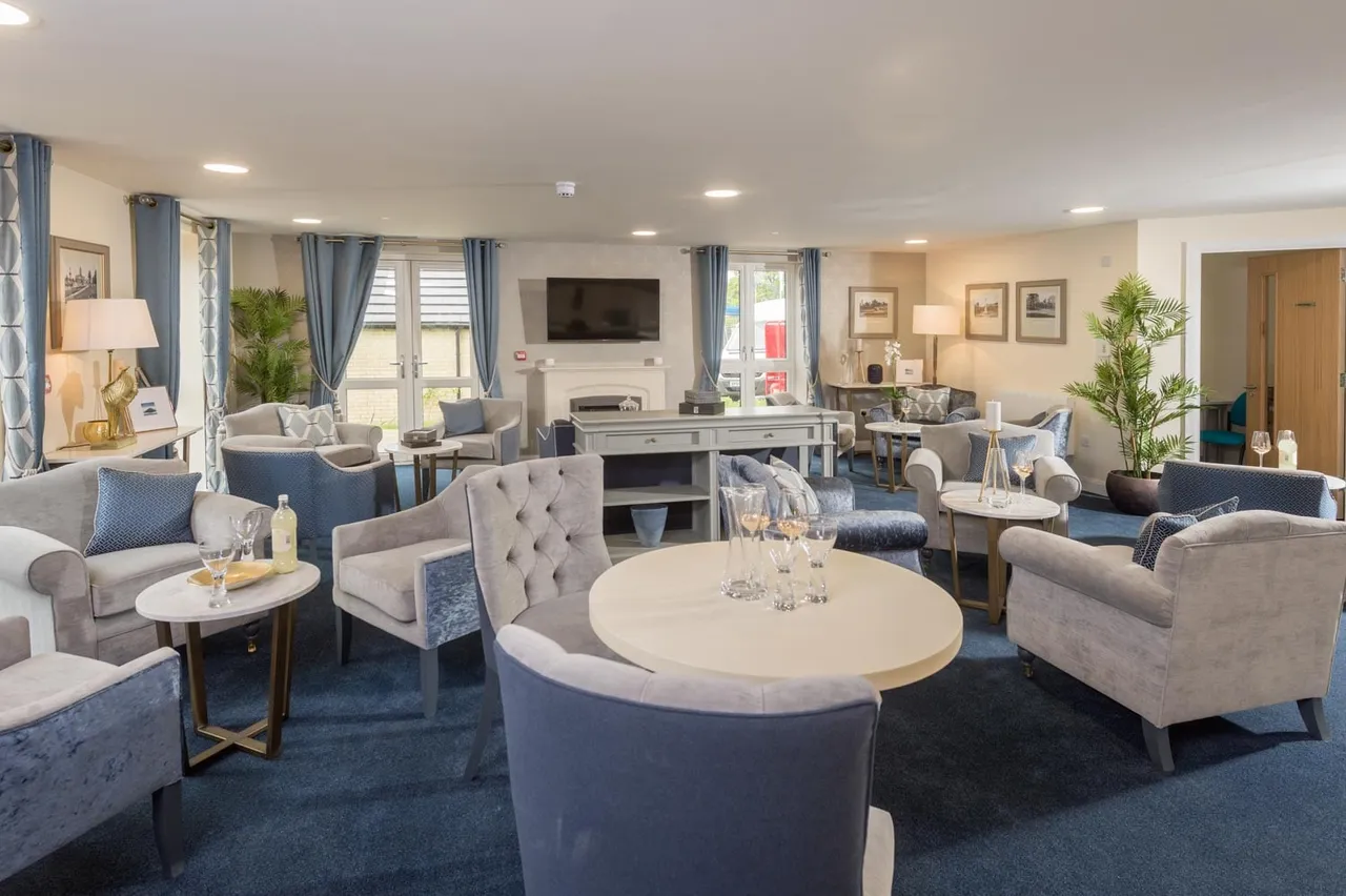 Brooke Dene Court, photo 8