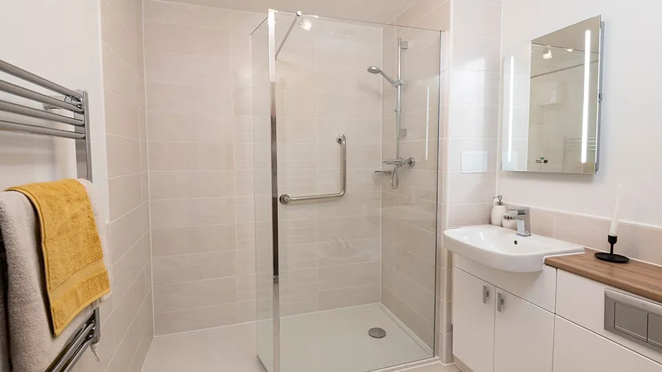 Burrstone Grange, photo 6