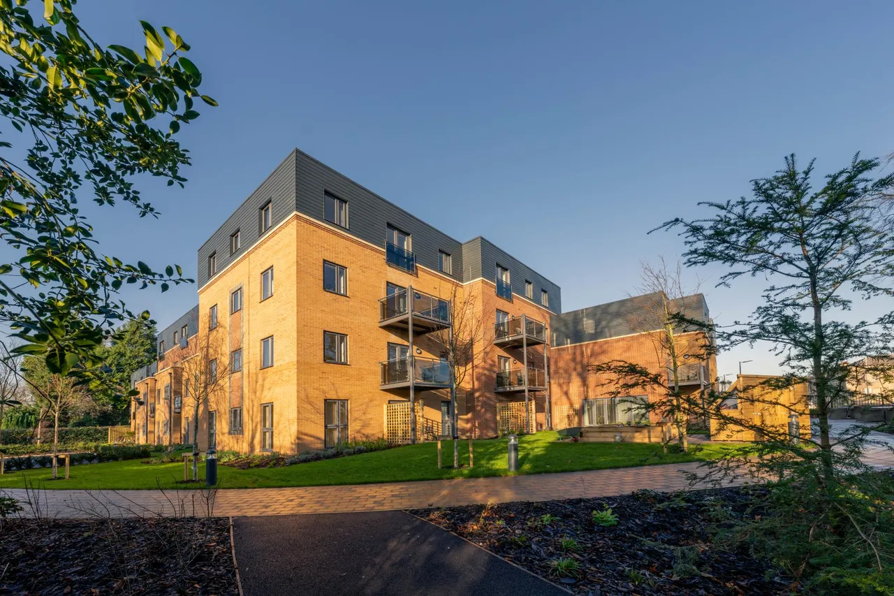 Chestnut Court, photo 8