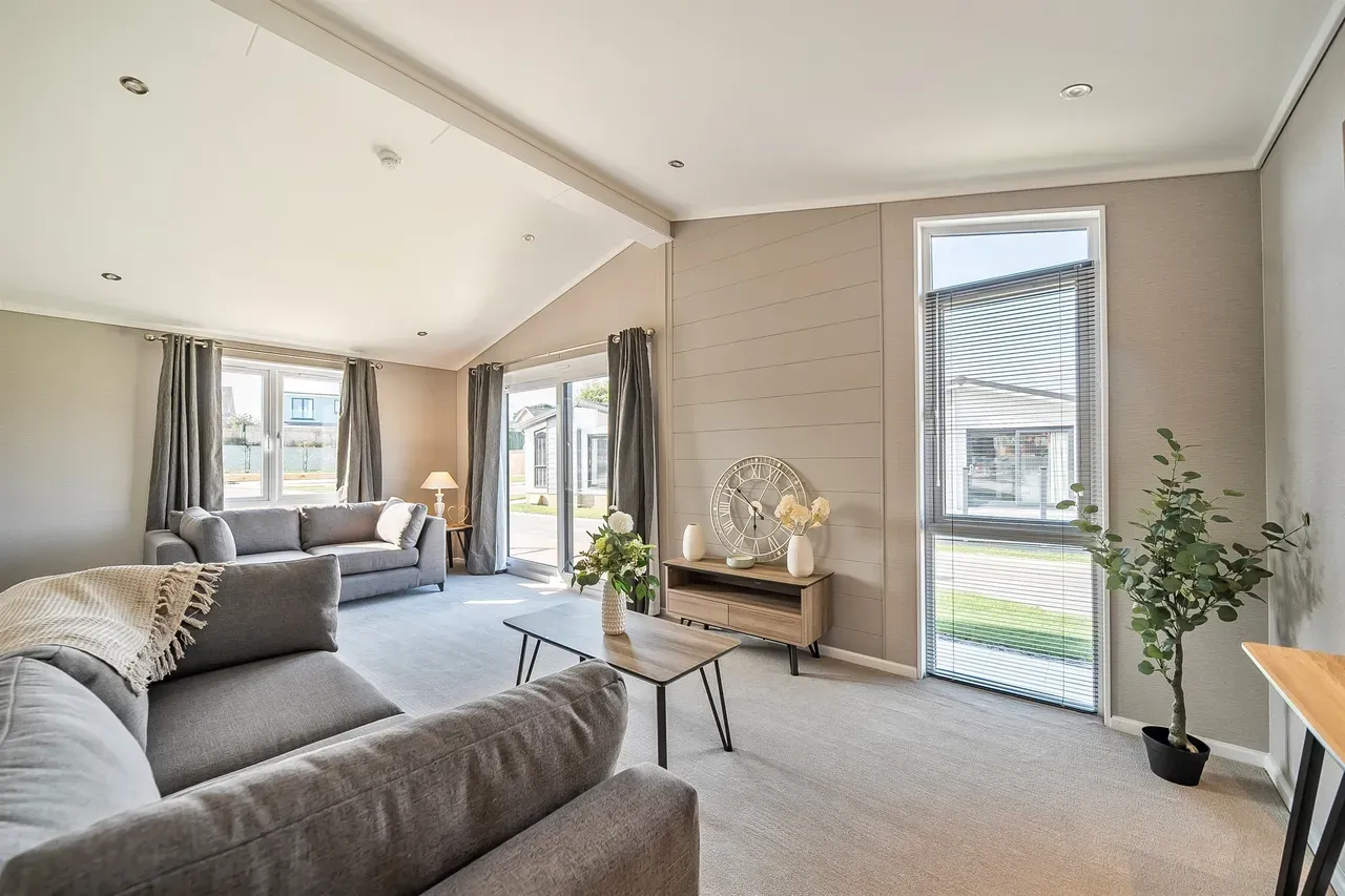 Christchurch Marina Court, photo 5
