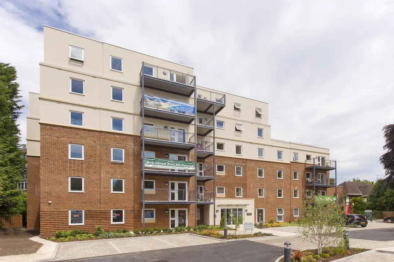 Clarendon House, photo 4